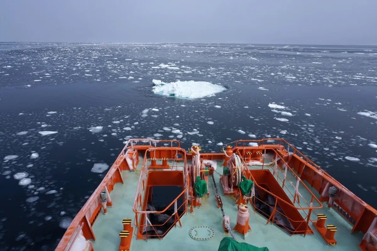 Auf dem Garinko-Eisbrecher im Ochotskischen Meer